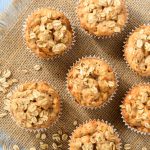 Oat,muffins,with,apples,and,cinnamon.
